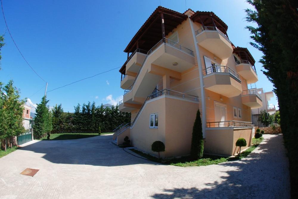 Vila Mihasi Ksamil Bagian luar foto