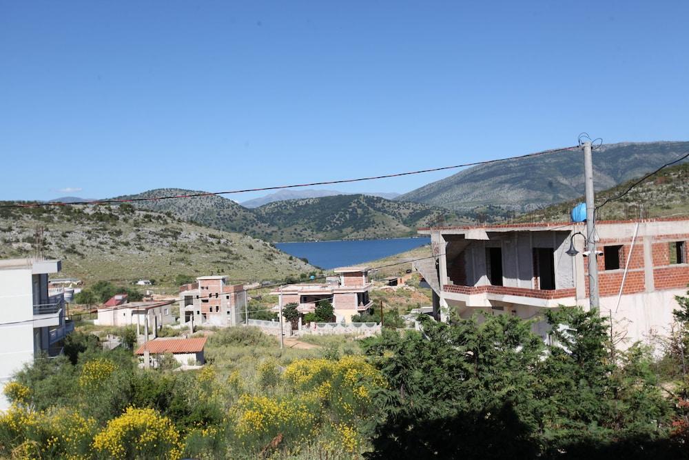 Vila Mihasi Ksamil Bagian luar foto